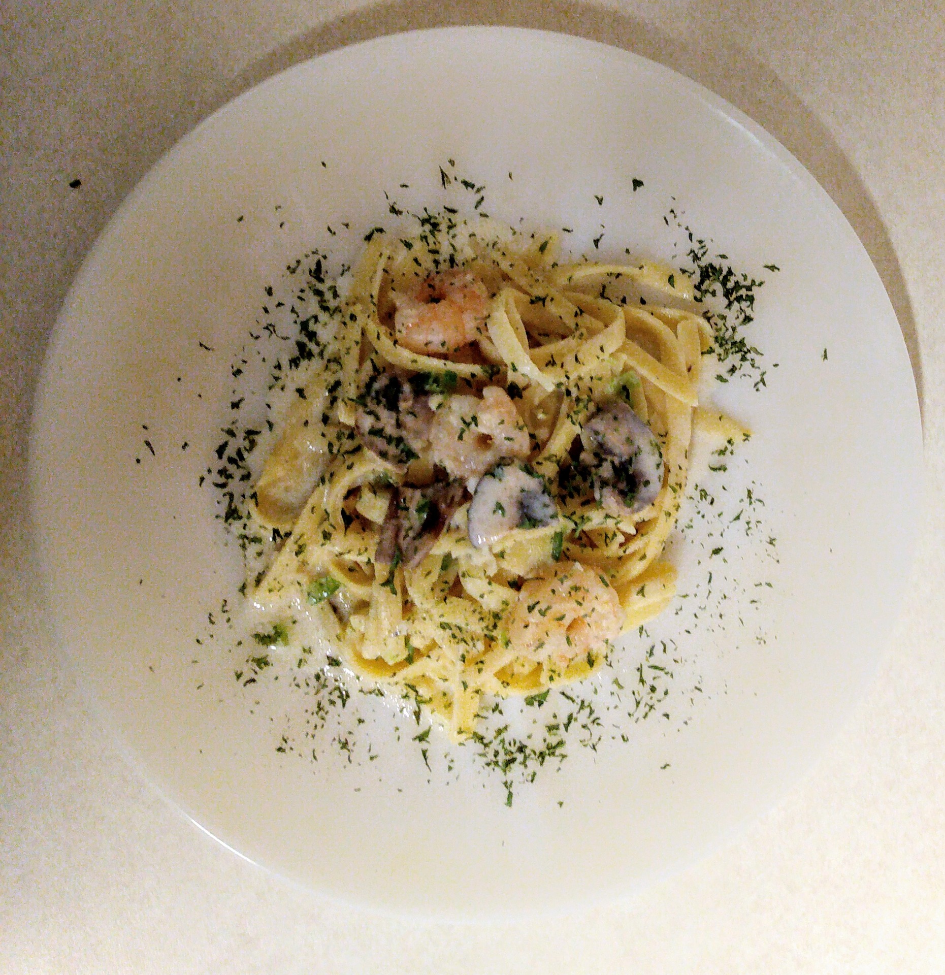 Gourmet shrimp Alfredo